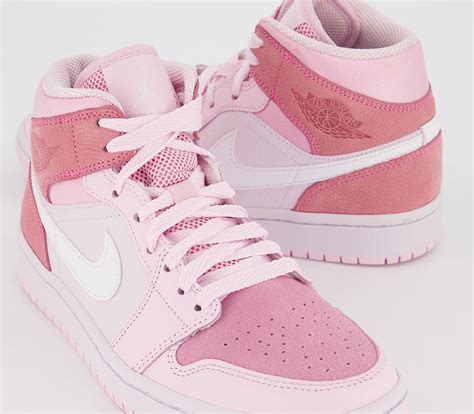 Pink Jordan 1 